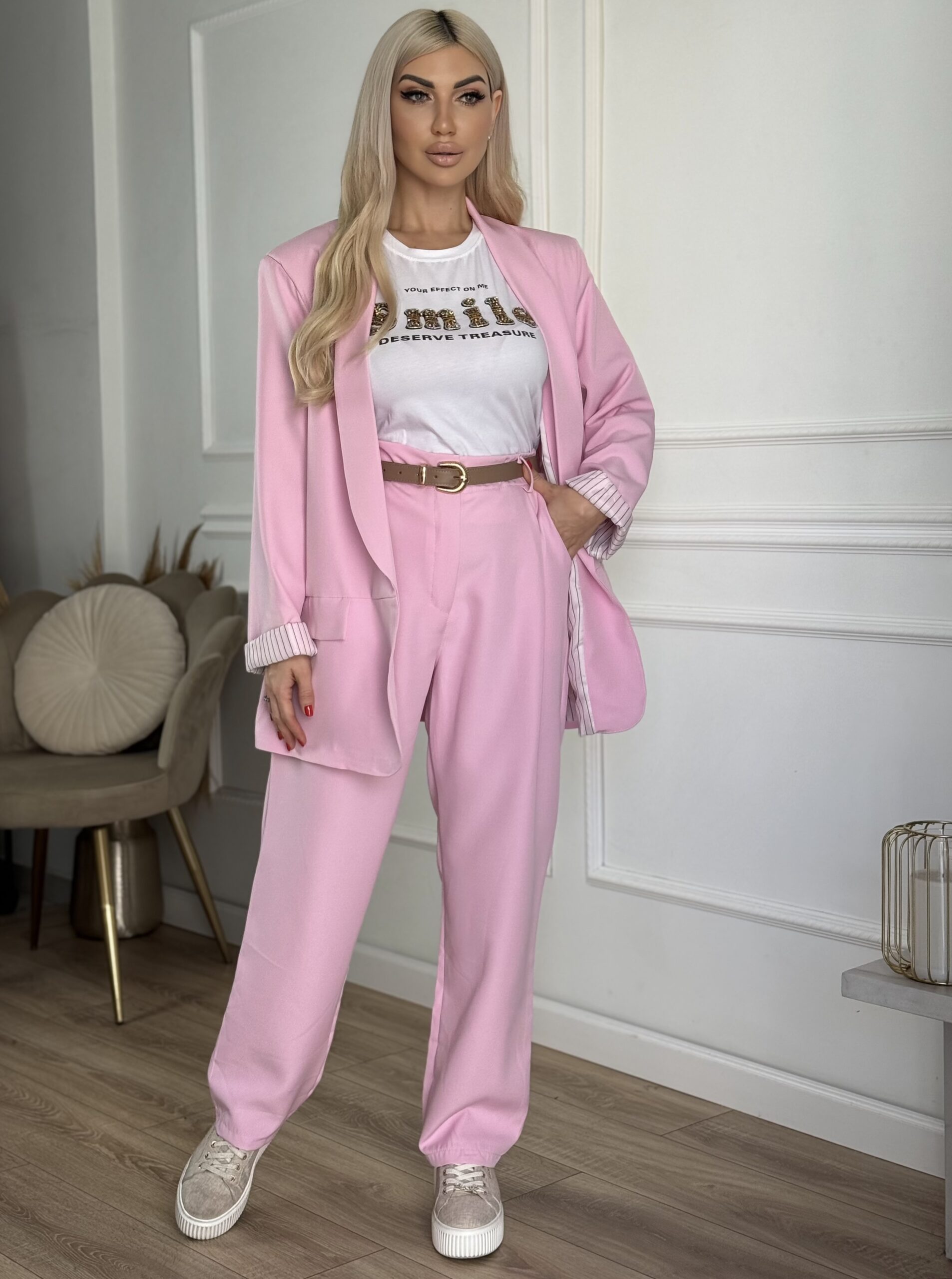 AA2401D3-C7CE-4DCC-B6AC-243C12E18E2B AA2401D3-C7CE-4DCC-B6AC-243C12E18E2B