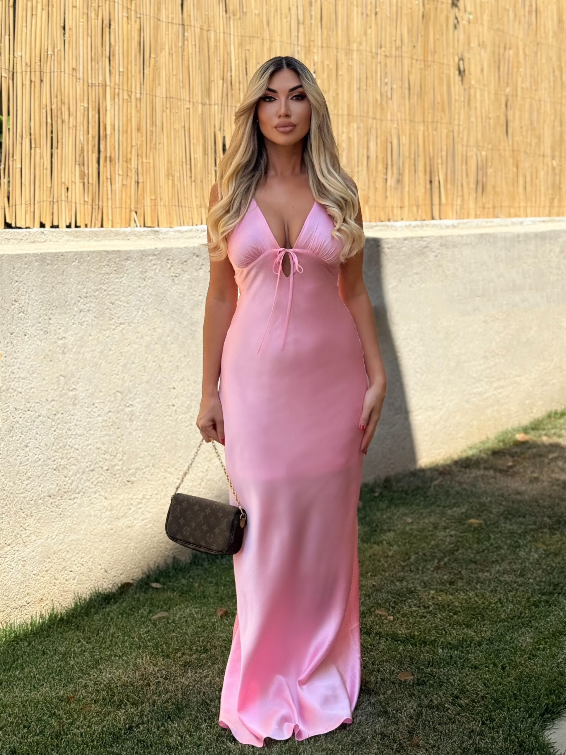 220F6EBD-6912-403F-8052-7BAD0E3C3349 220F6EBD-6912-403F-8052-7BAD0E3C3349