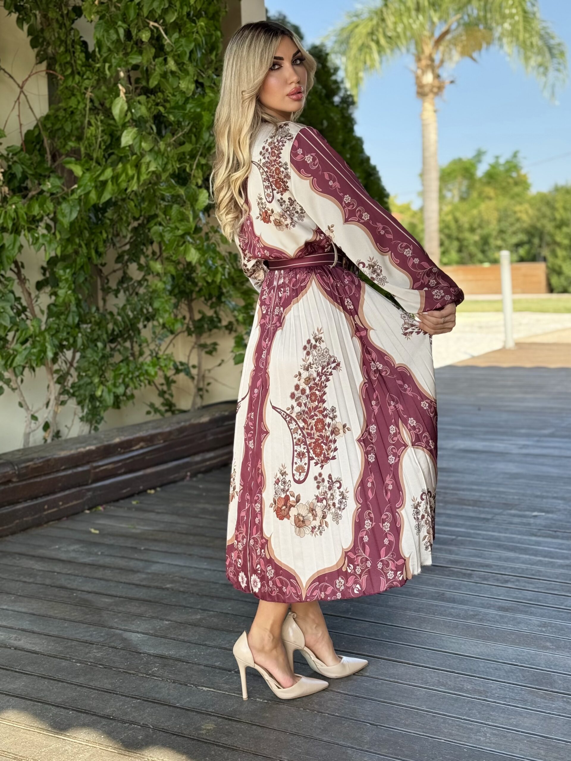 4C417D44-E285-4DC8-A895-8B84FDBFBE57