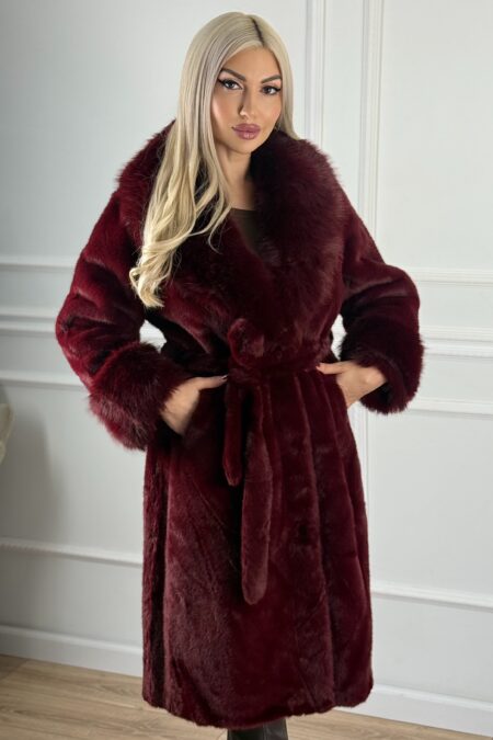 Μακριά γούνα με ζώνη και γούνινο γιακά και μανίκια σε χρώματα