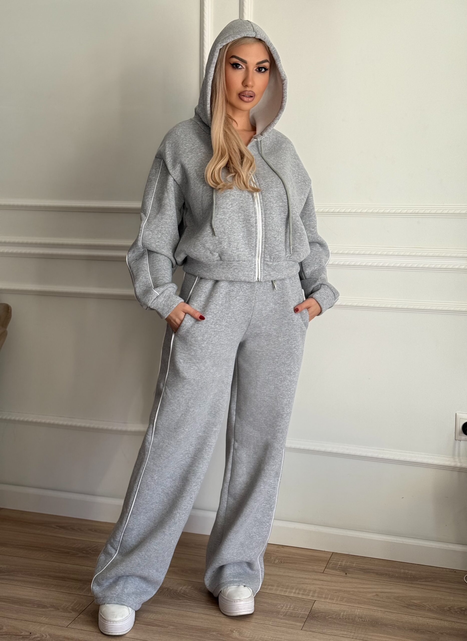 25813D78-225D-4549-95C0-097A1B69DD1E