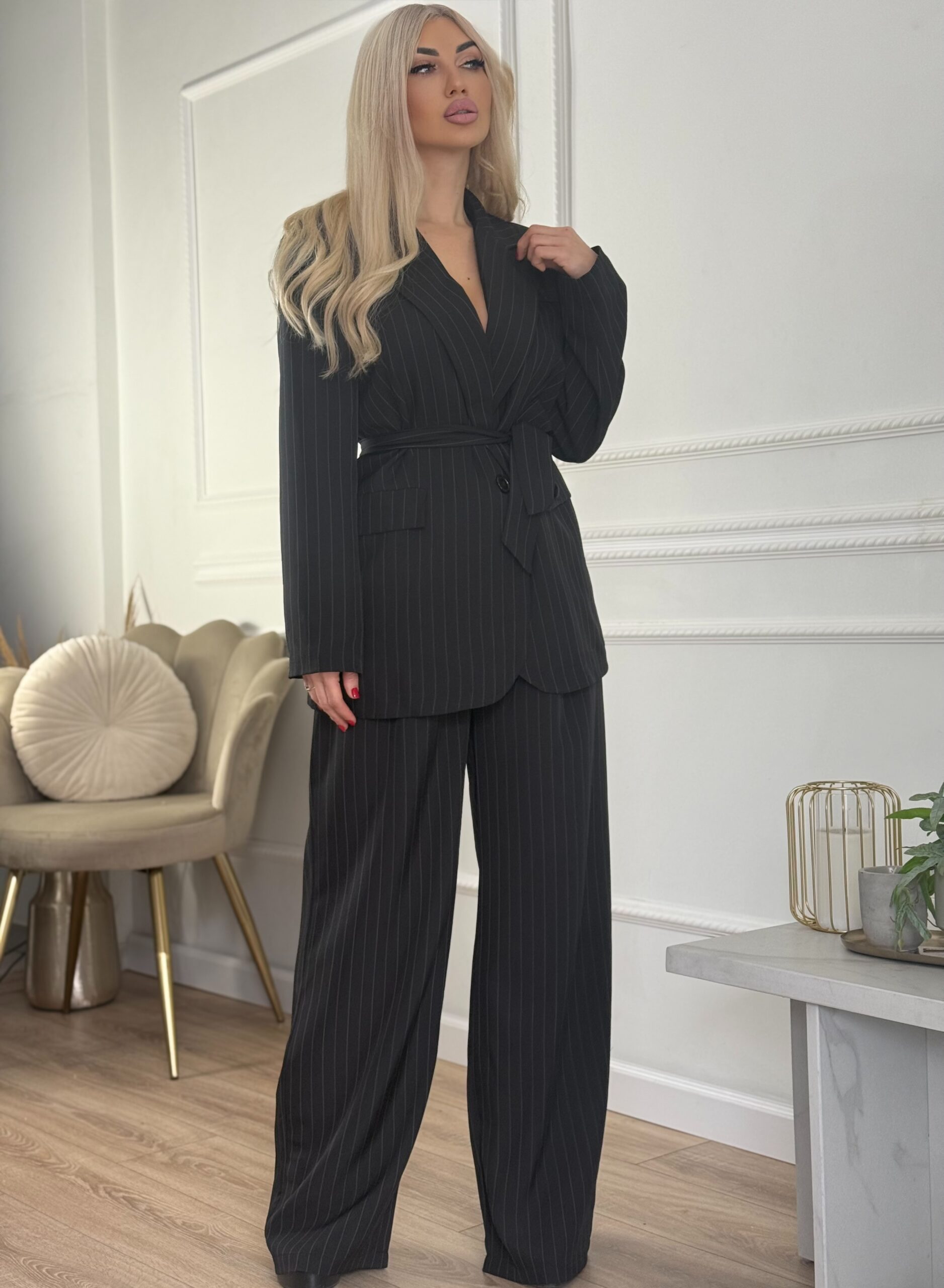 6B0C2039-90D2-4E50-96B6-47B6C4972BB0