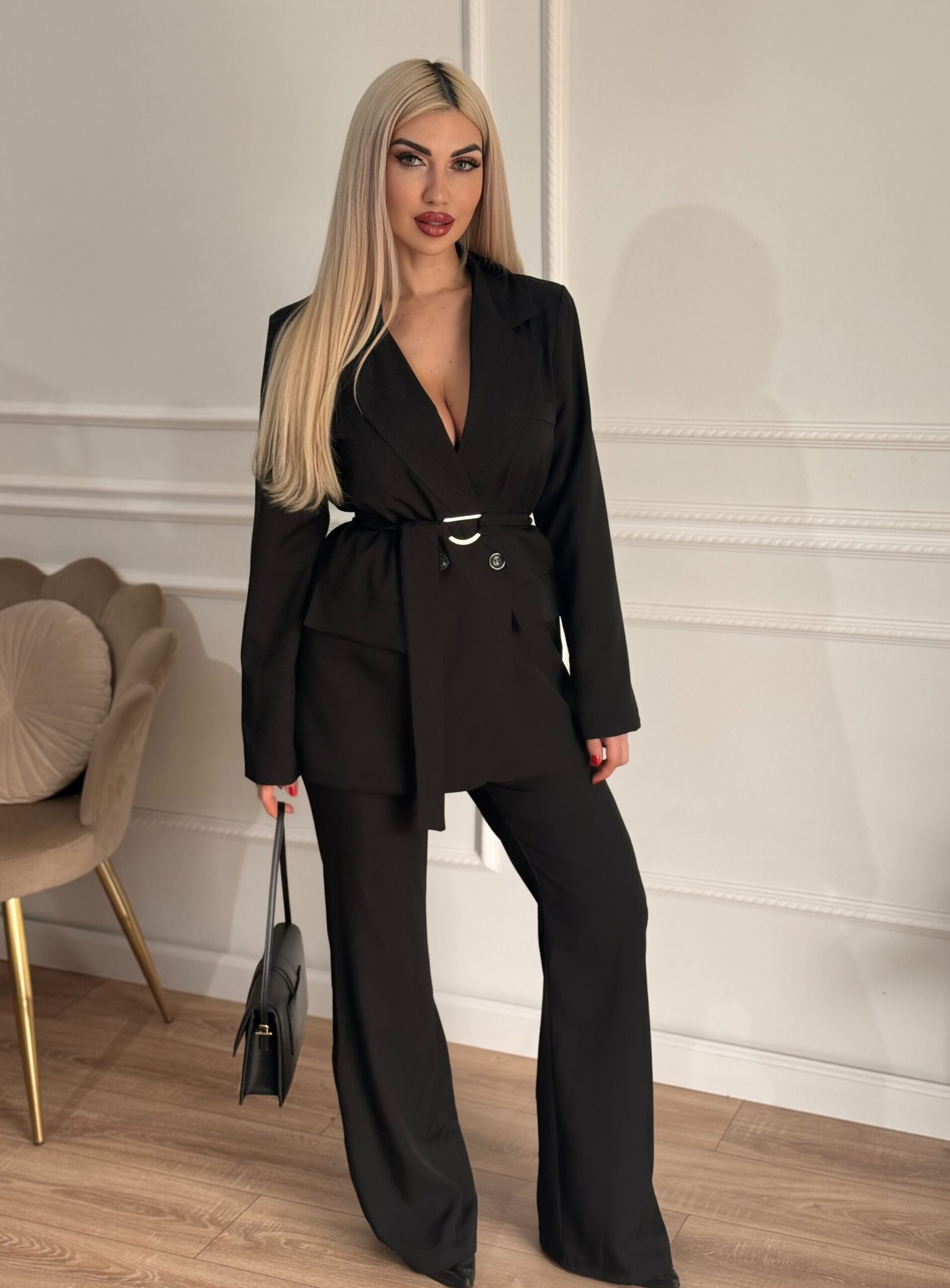 4E6E01D7-8891-43D2-A82A-E61C227EF886