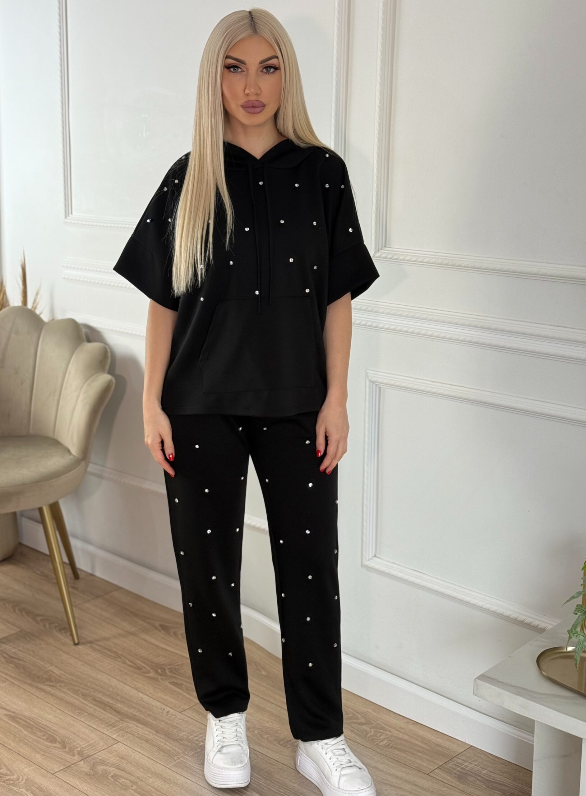 16941636-D3B5-408C-A32C-3FC0B9AD7A88