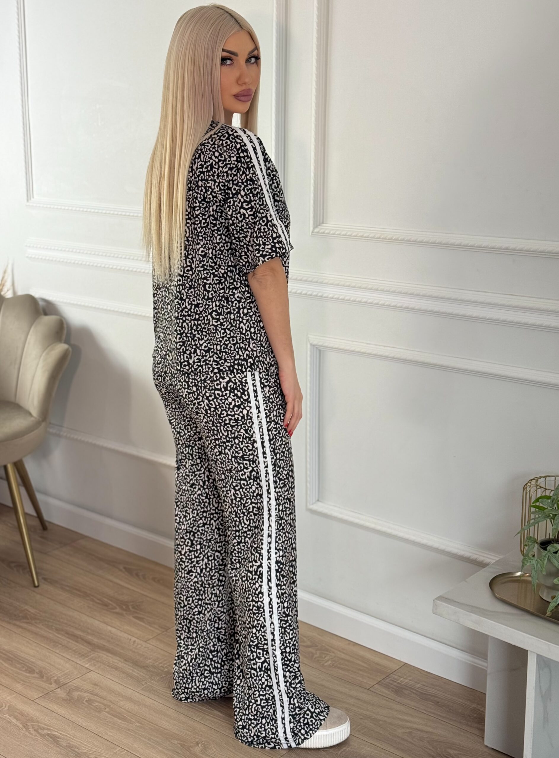 2106E4A0-F719-4610-A767-0D3B4C5B459B