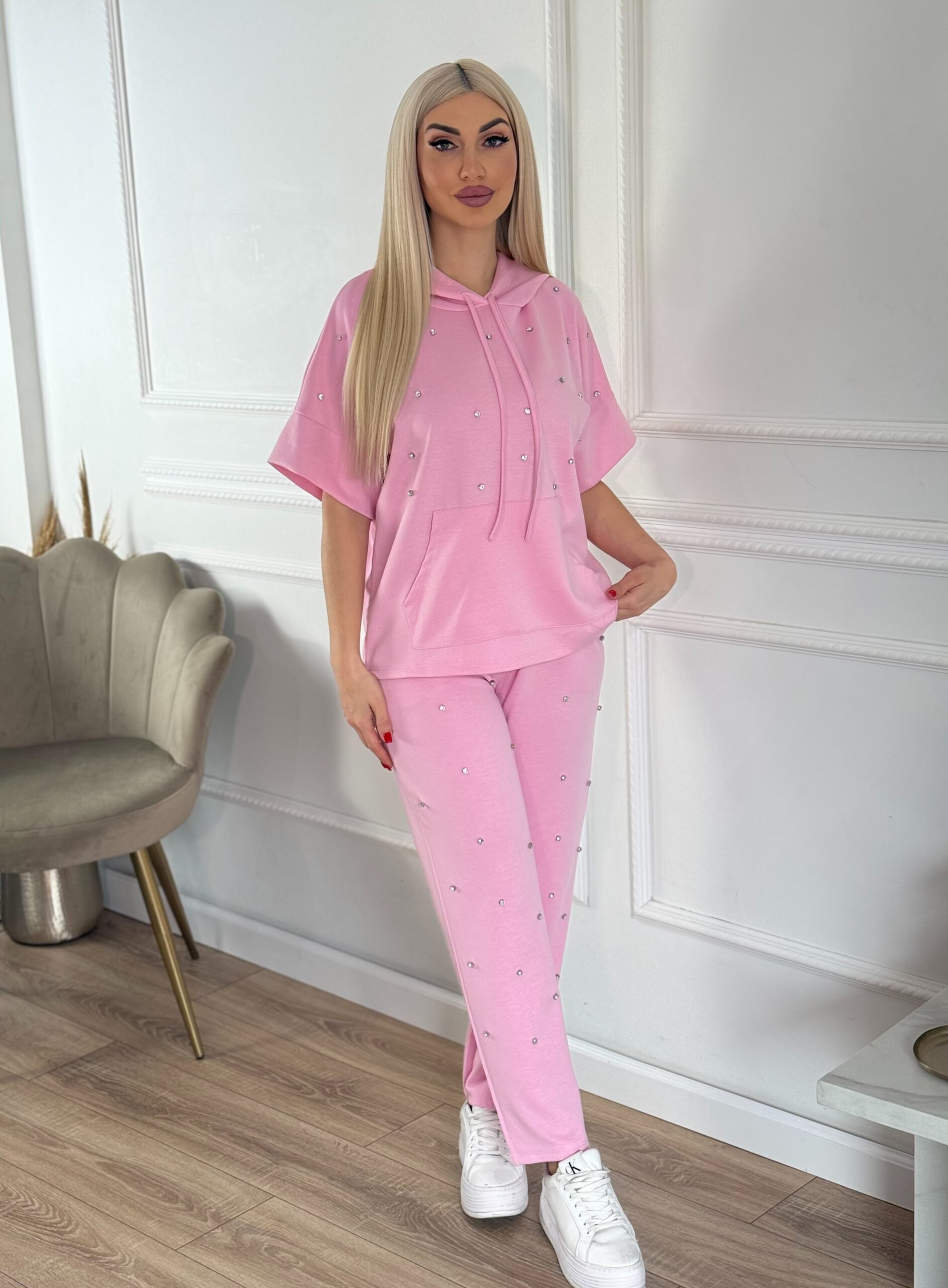 D97C8A51-CAB4-425E-A08C-8F8957E178C2