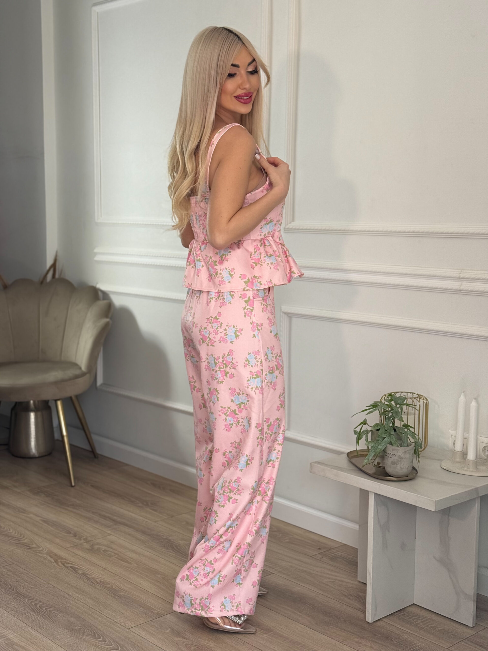 35F1C9E8-D8F2-4BFF-A98C-8C22C458CEFB