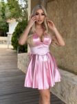Μίνι σατέν φόρεμα με φιογκάκι πίσω σε χρώματα