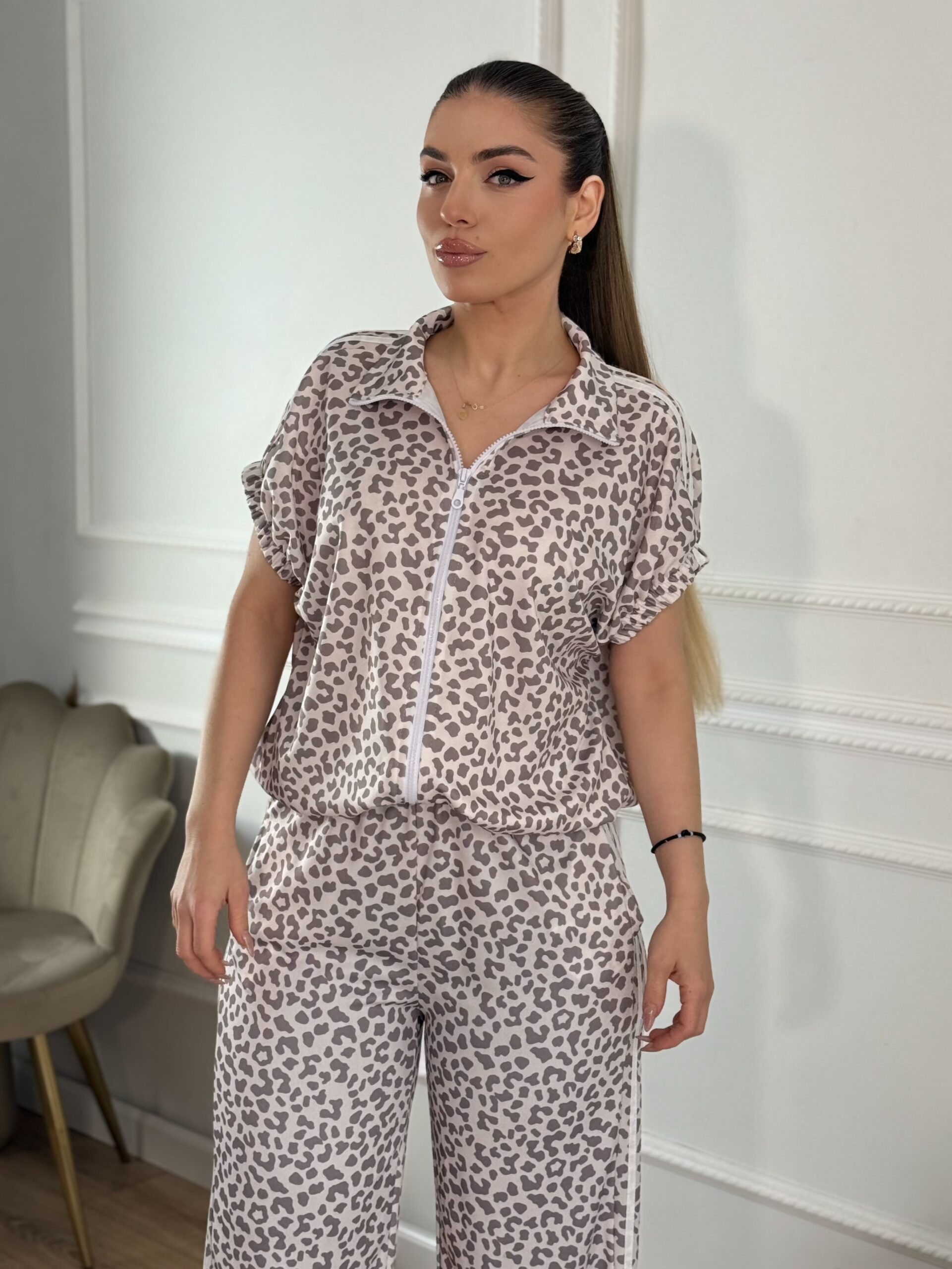 A505179E-E31A-4974-952A-CC05E36EC7BA