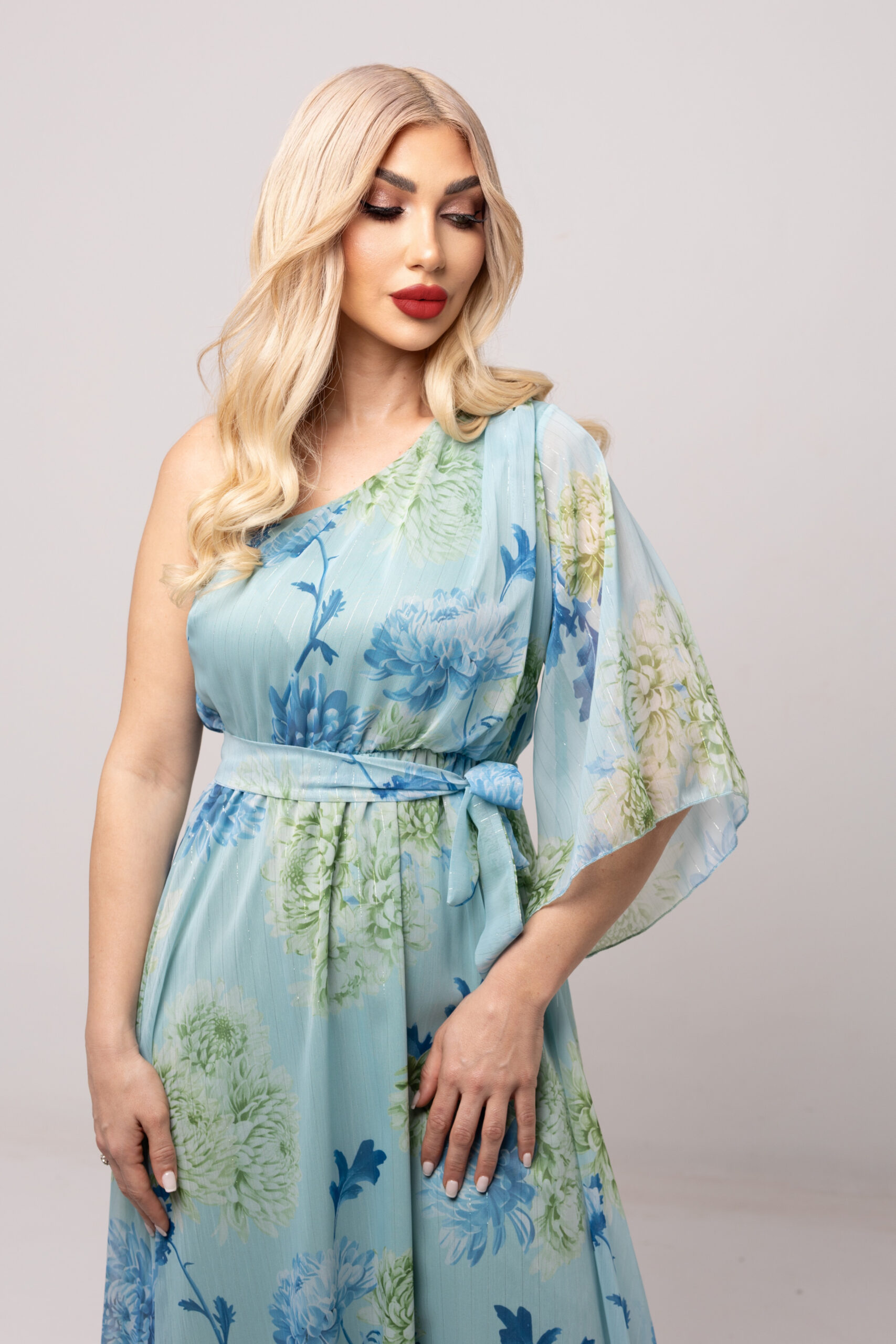 B6CF37E7-224A-4674-B036-9E653F85E421