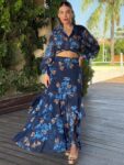 Floral σετ cropped top με δέσιμο και μάξι φούστα με άνοιγμα μπροστά